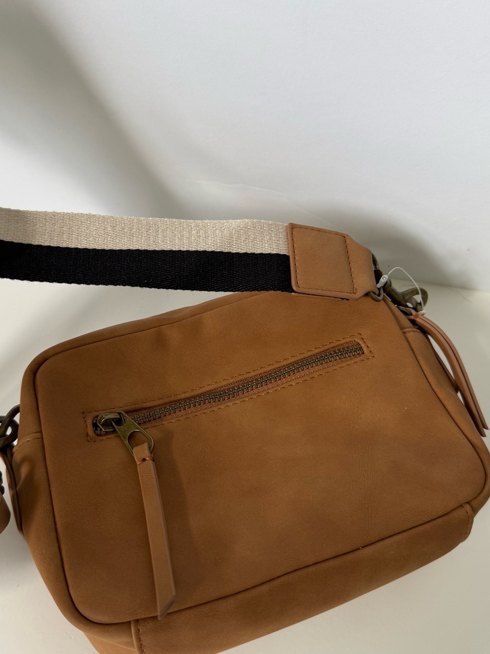 Tan Crossbody Bag with Wide Black & Cream Strap - Picture 3 of 4